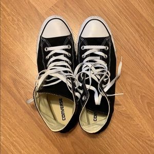 Converse High Top in Black and White